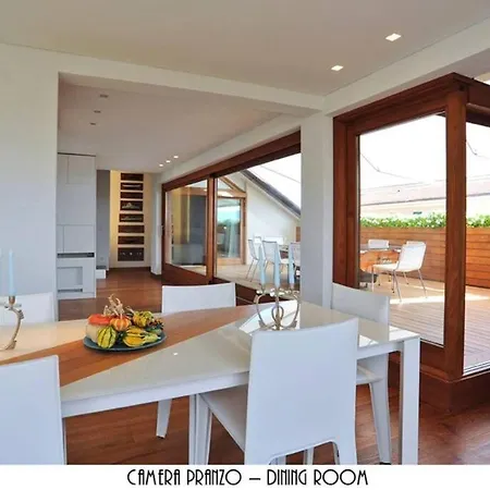 Luxurious Penthouse With Large Sea View Terraces * אלסיו