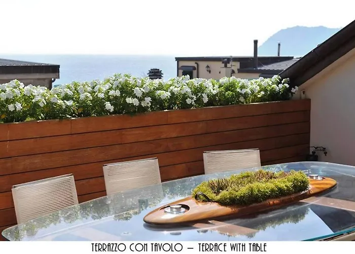 Luxurious Penthouse With Large Sea View Terraces Lägenhet Alassio